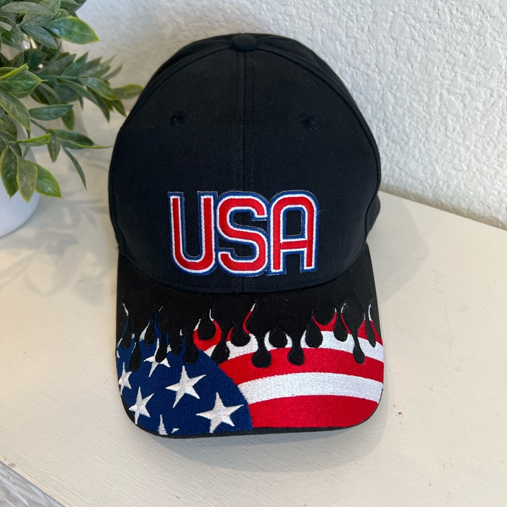 Menโs Black USA Baseball Hat
